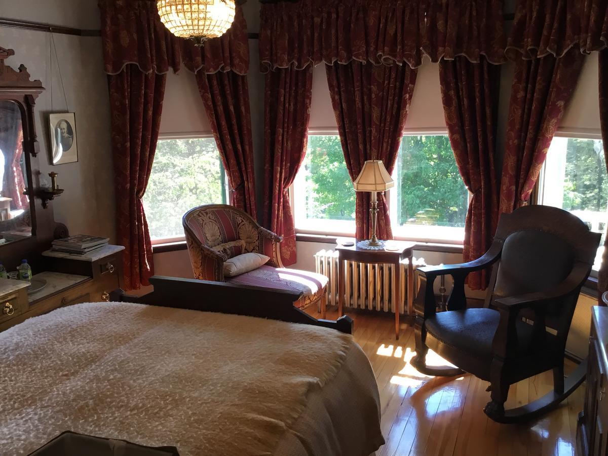 Auberge Taylor Manor سان جورجس المظهر الخارجي الصورة